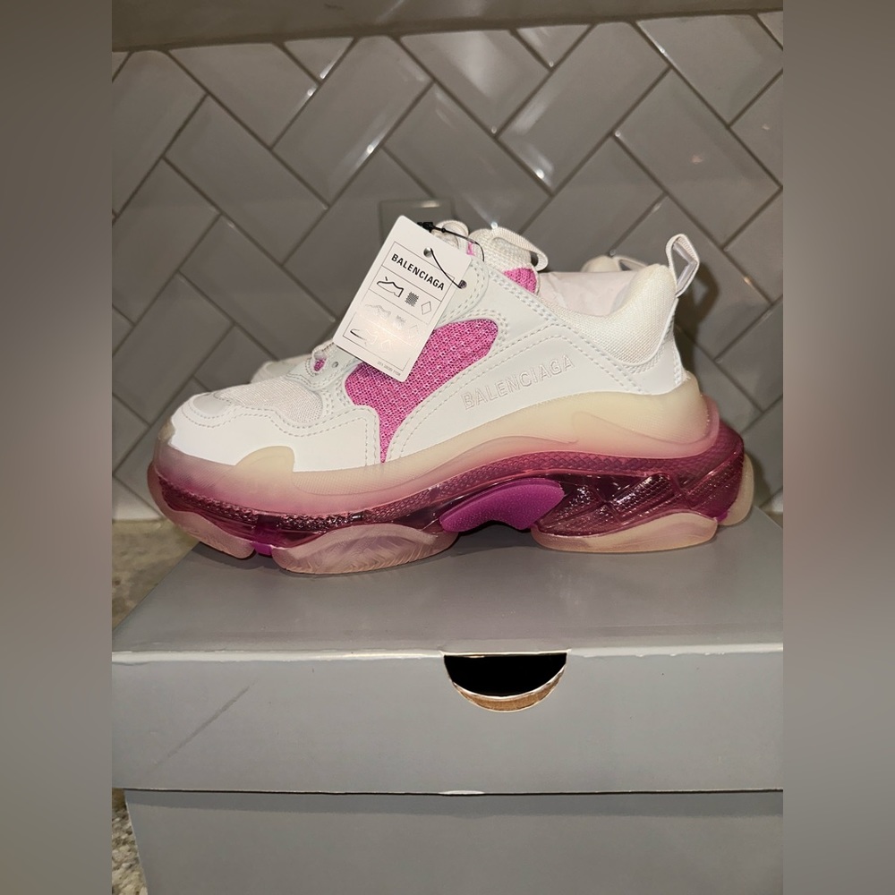 Balenciaga Women’s Triple S - Picture 10 of 11